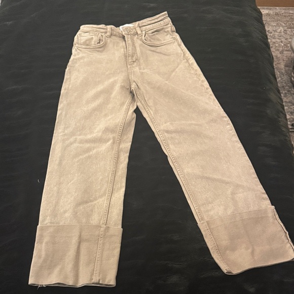 Zara Women's Beige Wide Leg Pants - Picture 2 of 4